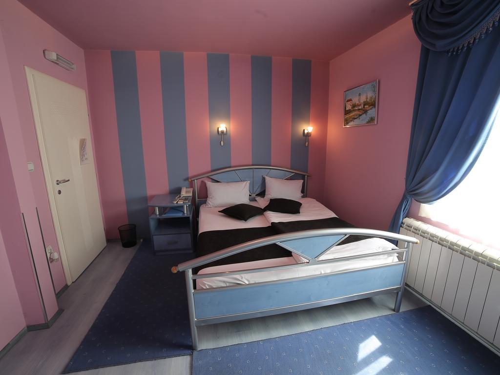 Hotel Zeneva Kragujevac Room photo